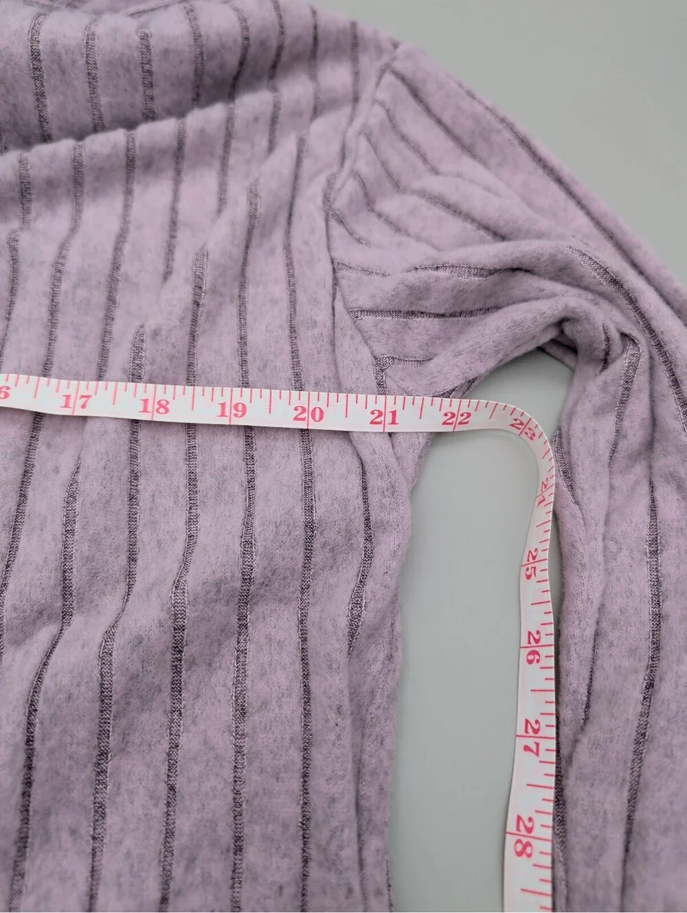 NWOT Medium Lavender Ribbed Knit Hoodie and Pants Lounge Set